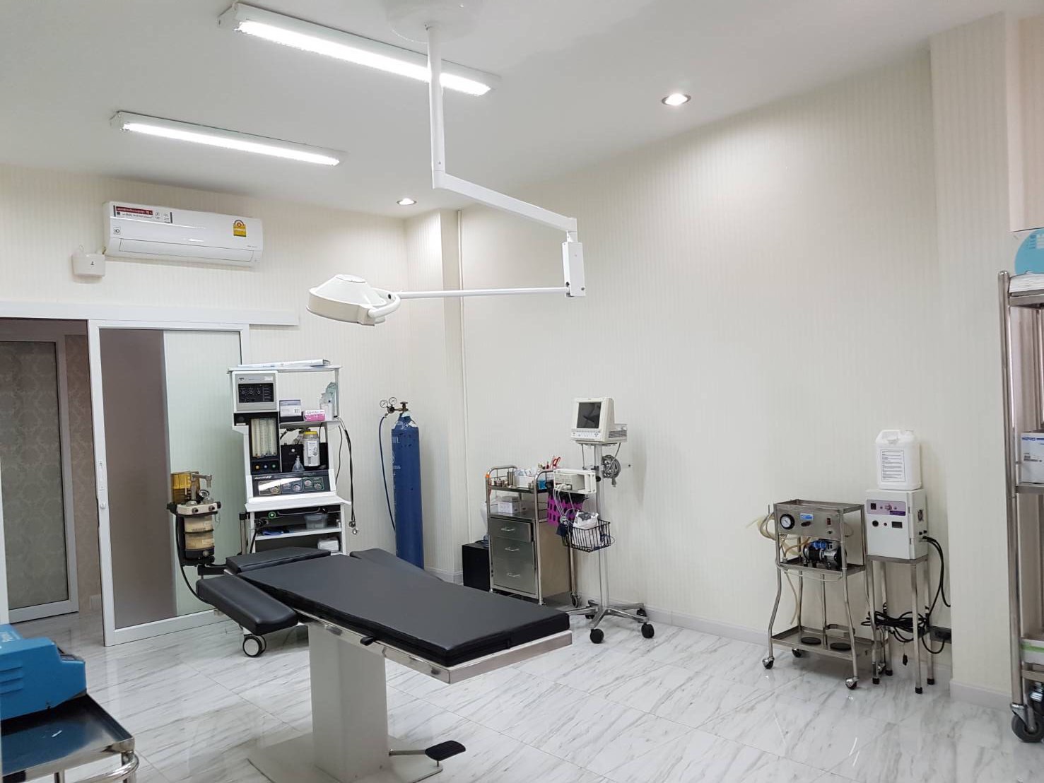 ให้เช่า‼️ คลินิค+พร้อมอุปกรณ์+ตกแต่ง #ความงามและศัลยกรรม #พัทยา