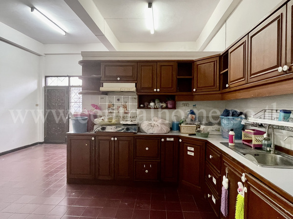 ทาวน์เฮ้าส์ บ้านแก้ว วิลล่า 2 ลาดพร้าว - วังหิน 68