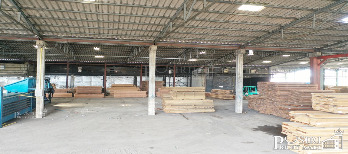 โรงงาน 4,000 ตร.ม.  ใกล้เส้น 345 พร้อมใบอนุญาต พื้นแข็งแรง ราคาเป็นกันเอง