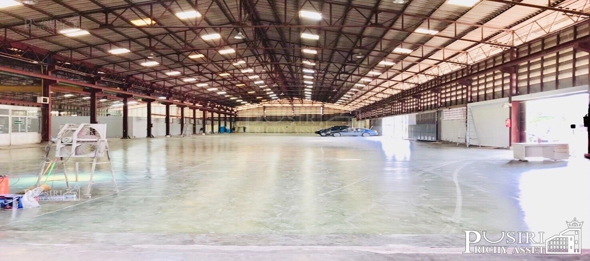 โรงงาน/โชว์รูม ให้เช่าแล้ว ติดถนนใหญ่ ทำเลดี เป็นจุดเด่น เหมาะแก่การทำธุรกิจ ริมถนน สายแสงชูโต