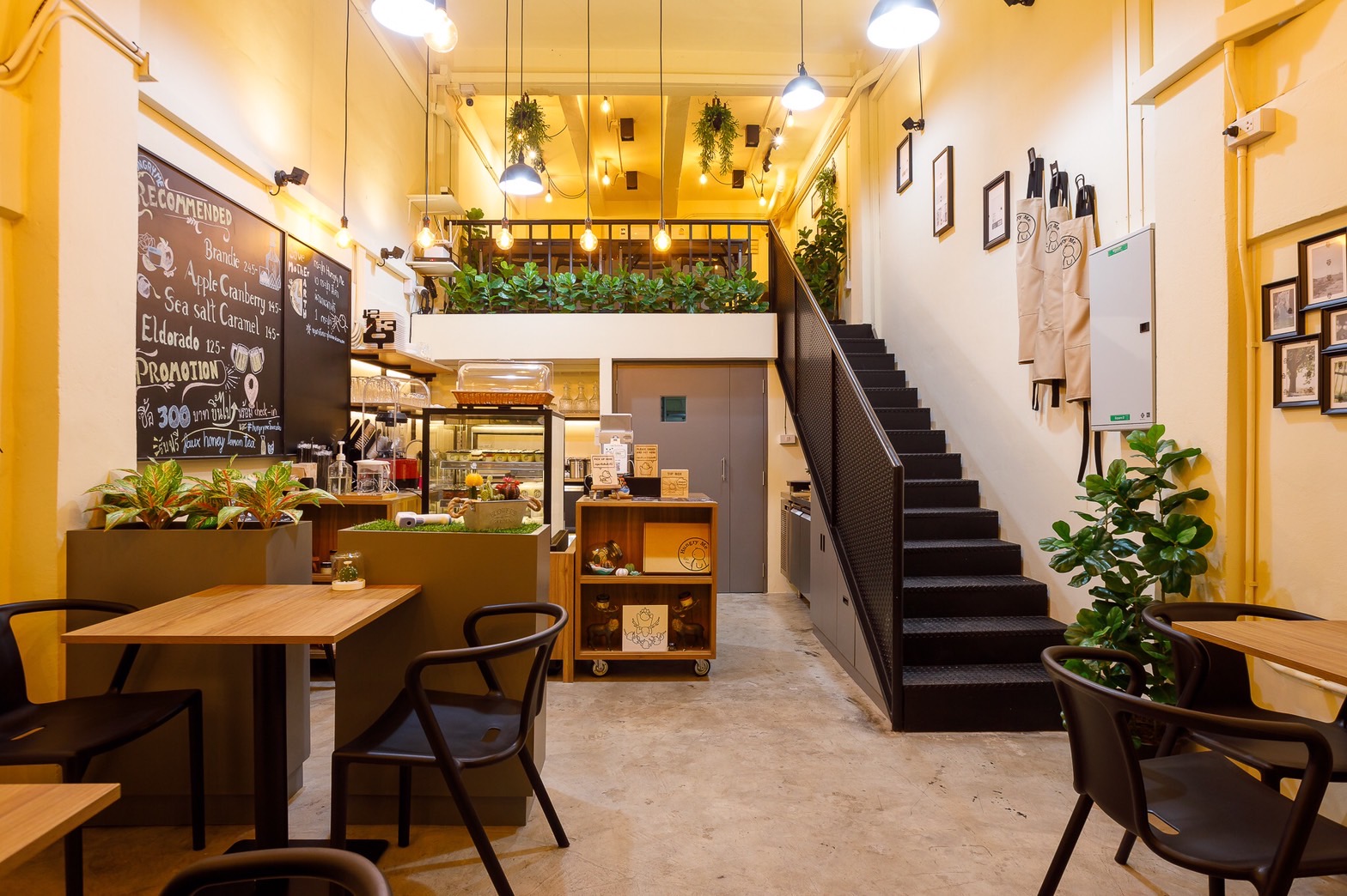 #เซ้งพื้นที่+อุปกรณ์ ร้านอาหาร & คาเฟ่  โครงการ the Hub #อารีย์ #ทำเลดี