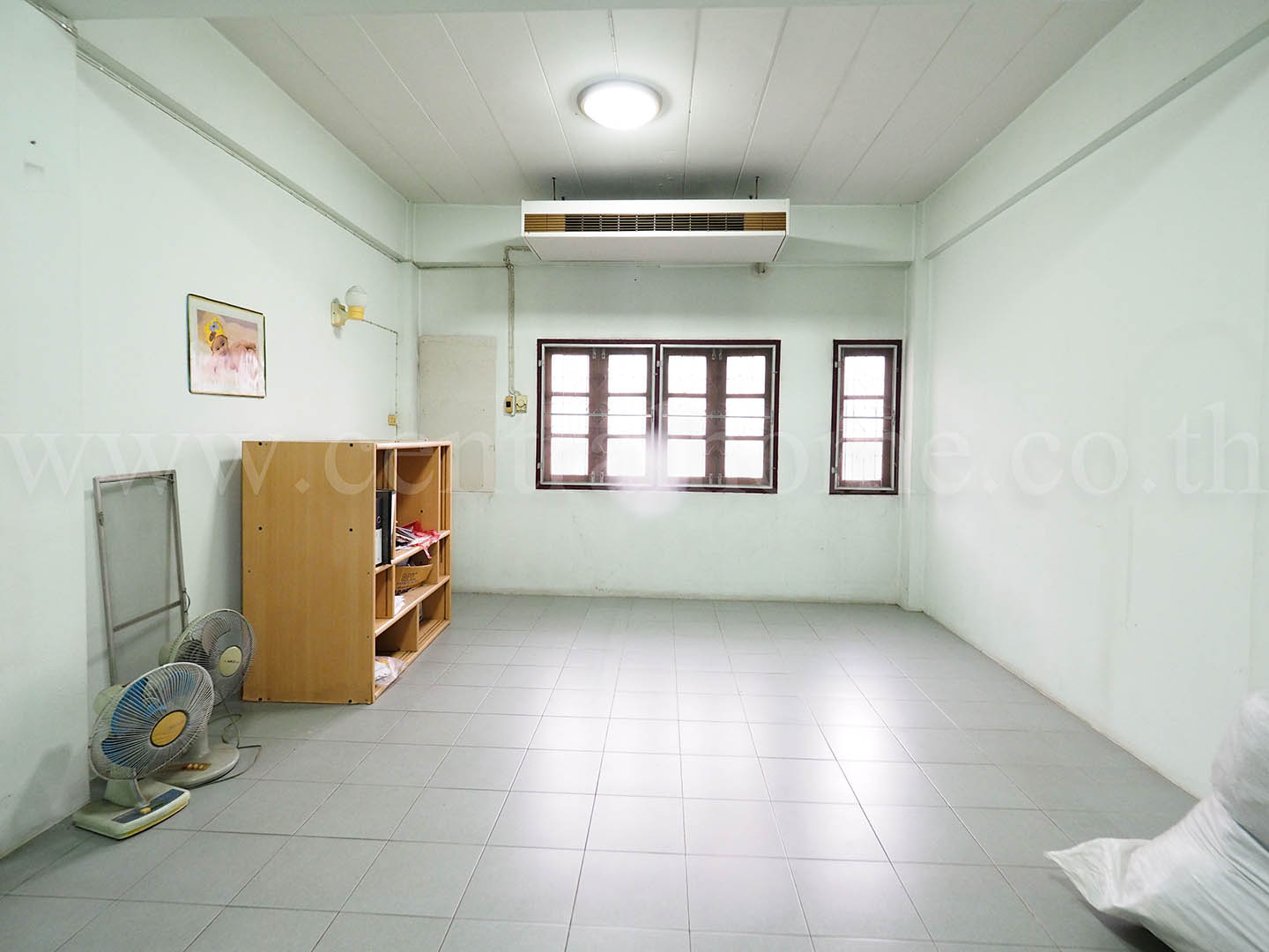 อาคารพาณิชย์ 4.5 ชั้น ซ.กรุงเทพนนท์8