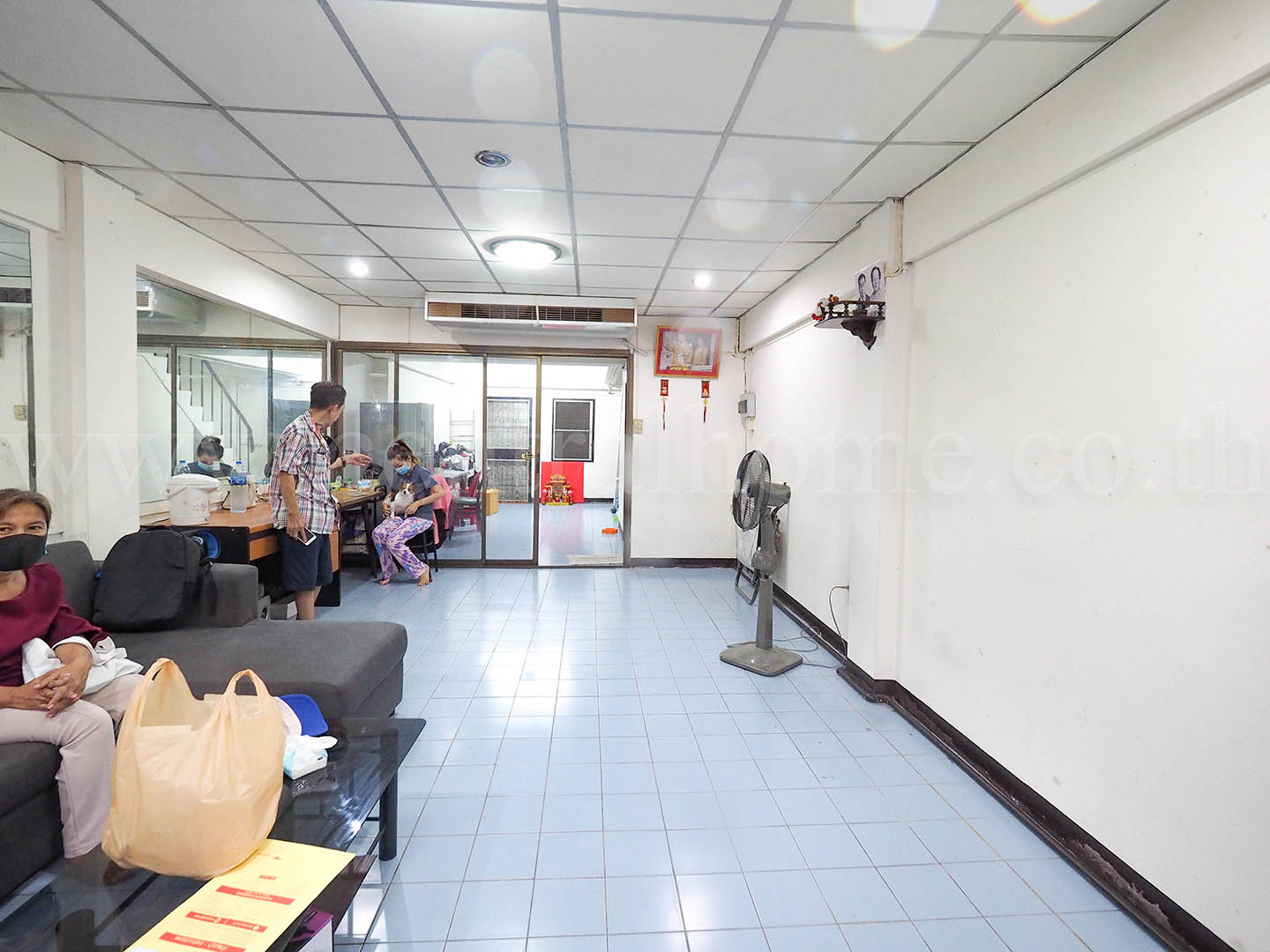 อาคารพาณิชย์ 4.5 ชั้น ซ.กรุงเทพนนท์8