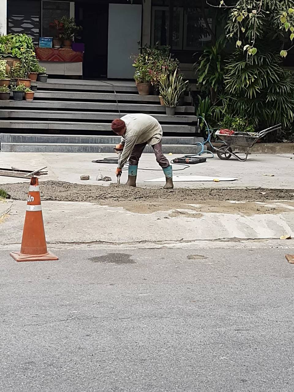 รับเหมาก่อสร้าง ต่อเติมบ้านและอาคาร