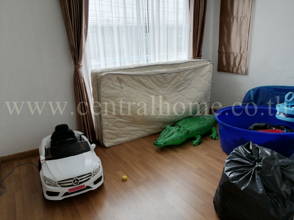 ทาวน์เฮ้าส์ บ้านพฤกษา 119 รังสิต - คลองสอง หลังมุม ใกล้ฟิวเจอร์พาร์ครังสิต