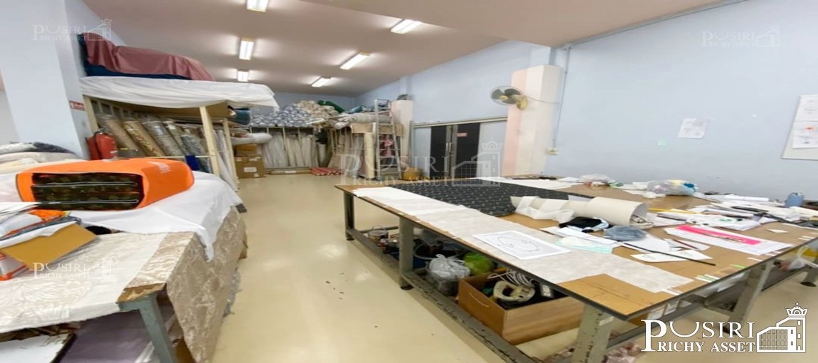 โรงงาน 2 ไร่เศษ บางกระดี่ ซ.10 พร้อมบ้าน+ออฟฟิศ สามารถต่อเติมหรือสร้างเพิ่มได้ ใกล้พระราม 2 