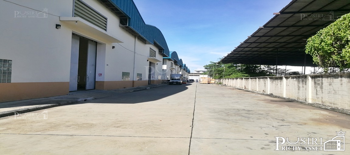 โรงงานสภาพใหม่ 700-5,920 ตร.ม. พื้นที่สีม่วง ให้เช่า รถเทรลเลอร์เข้า-ออกสะดวก ปลอดภัยด้วยรปภ.คอยดูแล 24 ชั่วโมง เพชรเกษม 122