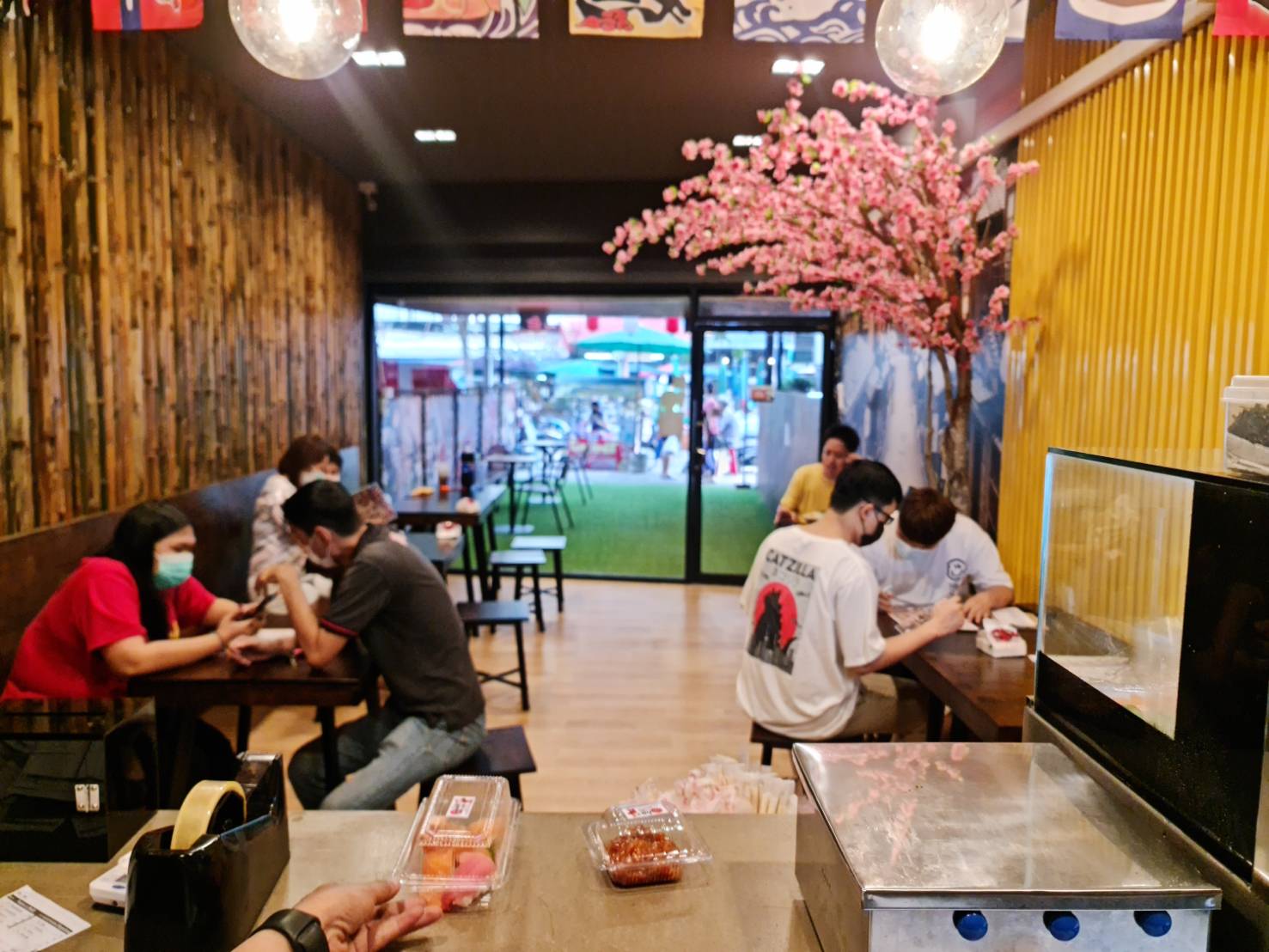 เซ้ง! ร้านซูชิมั้ย  #ตรงข้ามตลาดมหาสิน @สุขุมวิท 101/1 (ทำเลดีมาก)