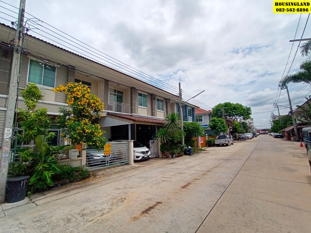 ขายทาวน์เฮ้าส์ 2 ชั้น หมู่บ้านรื่นฤดี 6 รามอินทรา-ซาฟารี  ถ.เลียบคลองสอง แขวงบางชัน เขตคลองสามวา กรุงเทพมหานคร 