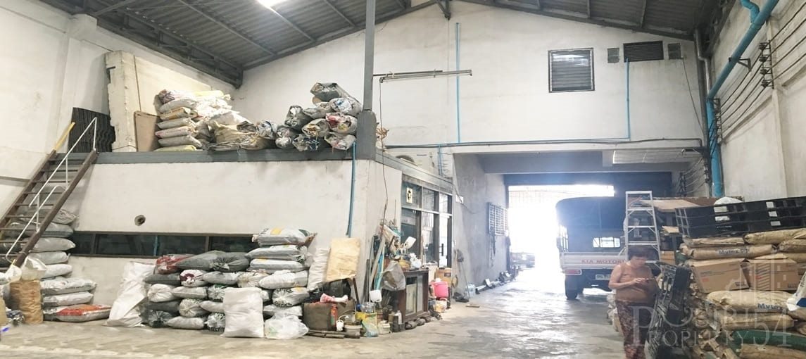 ลดราคาพิเศษ โรงงานผลิต เม็ดพลาสติก 141 วา ทำได้ถูกกฎหมาย พร้อม ใบอนุญาต รง.4 วางของหนักได้มาก พื้นรับโหลด 3 ตัน/ตรม. ใกล้ ถ.เอกชัย และ เศรษฐกิจ - KK3125S