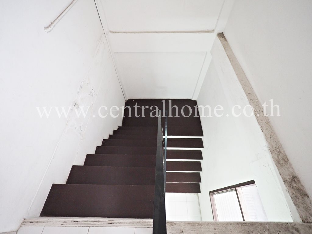 ขายทาวน์โฮม 3 ชั้น หมู่บ้าน เสริมสิน ซอยสะพานขวา ถนนประชาราษฏร์สาย 2 