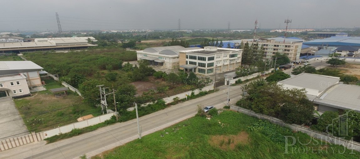 ขาย/เช่า ที่ดินอุตสาหกรรม สีม่วงแท้ 100 % พร้อมคลังสินค้าและสำนักงาน บนที่ดิน 13 ไร่เศษ ใกล้ถนนเศรษฐกิจไม่ถึง 1 กิโล ถนนกว้างตลอดทาง