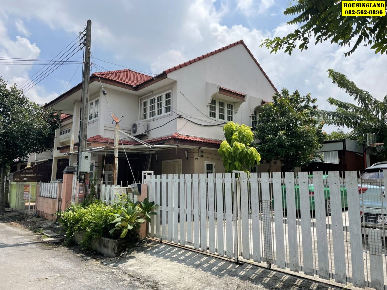 ขายทาวน์เฮ้าส์ 2 ชั้น หมู่บ้านปลื้ม1 ใกล้ตลาดนานาเจริญ ตำบลคูคต อำเภอลำลูกกา ปทุมธานี 