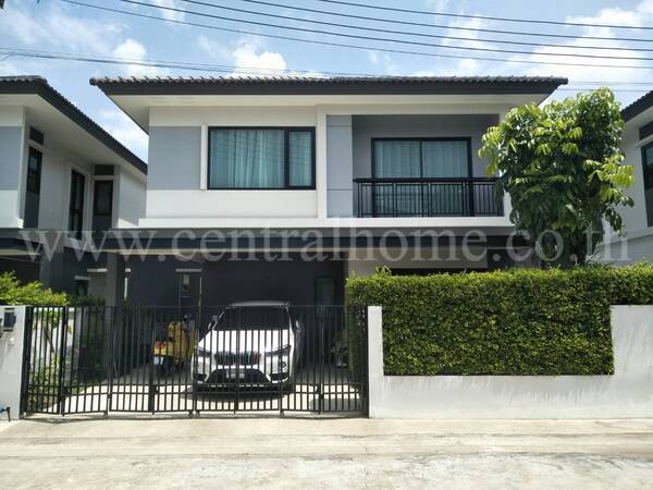  บ้านแฝด 2 ชั้น บริทาเนีย ตูคต สเตชั่น