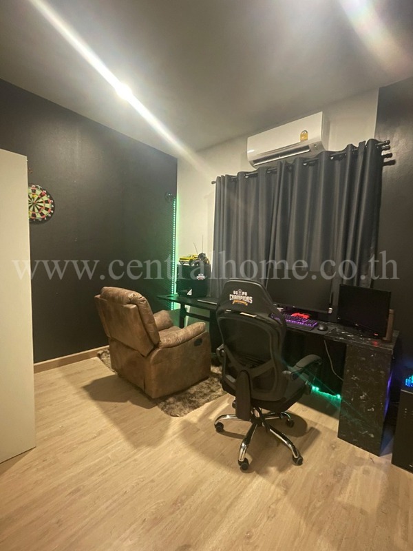  บ้านแฝด 2 ชั้น บริทาเนีย ตูคต สเตชั่น