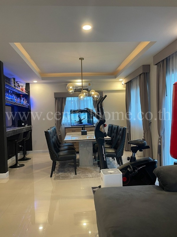  บ้านแฝด 2 ชั้น บริทาเนีย ตูคต สเตชั่น