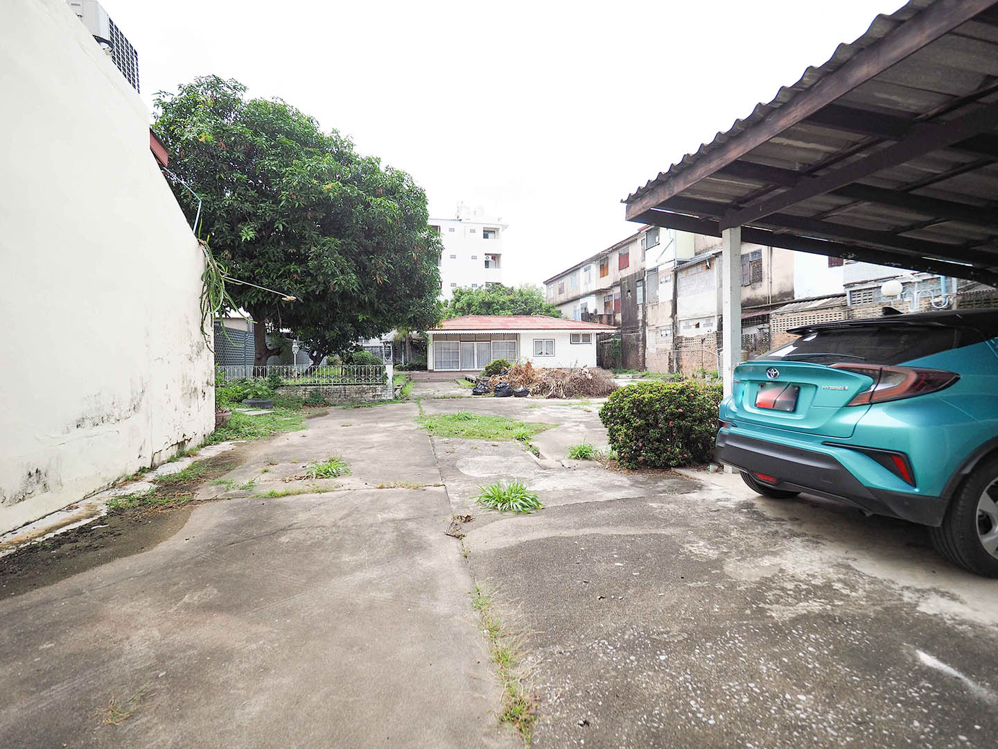 ที่ดินพร้อม สิ่งปลูกสร้าง ติดถนน ประชาราษฎร์ สาย 1 