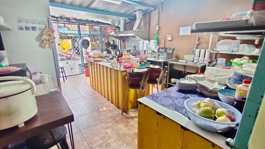 เซ้งร้านอาหาร ชั้น1 คาเฟชั้น2 ชั้น3 #ทำร้านนวดได้ @ถนนประชาราษฏ์บำเพ็ญ 24 (สามเสนนอก)