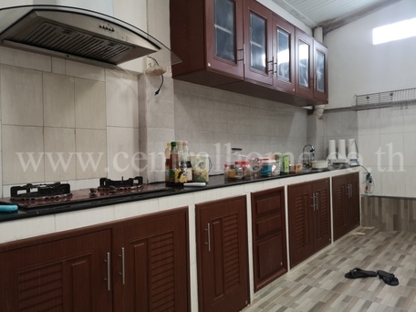 ทาวน์โฮม 2 ชั้น  หมู่บ้าน ทรัพย์รุ่งเรือง ซิตี้ บางปู
