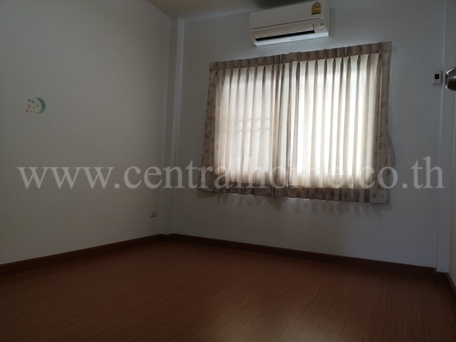ทาวน์โฮม 2 ชั้น  หมู่บ้าน ทรัพย์รุ่งเรือง ซิตี้ บางปู