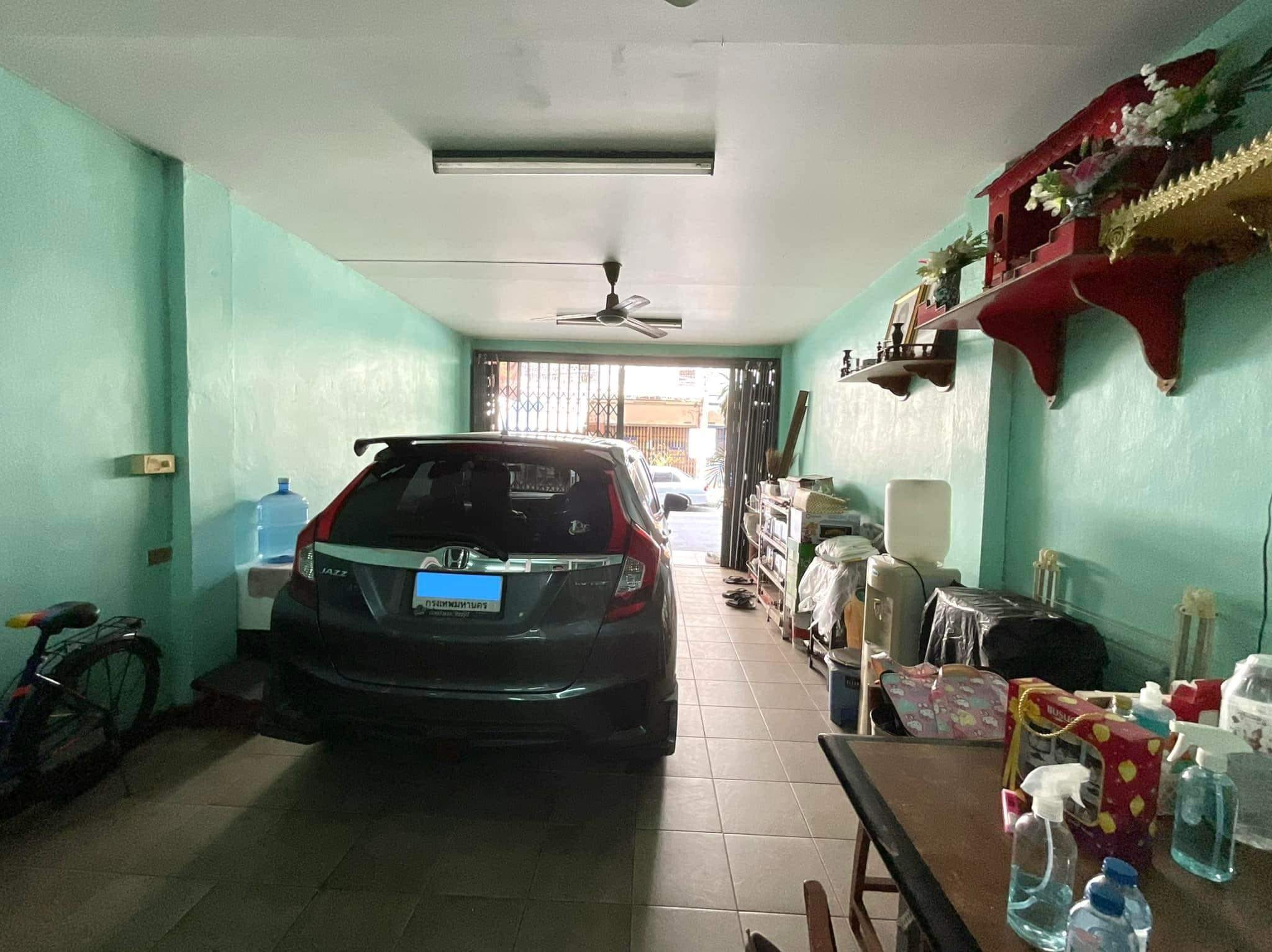 ขาย 2,800,000 บาท อาคารพาณิชย์ เพชรเกษม 106 หมู่บ้านศรีเพชร ซอย 30 