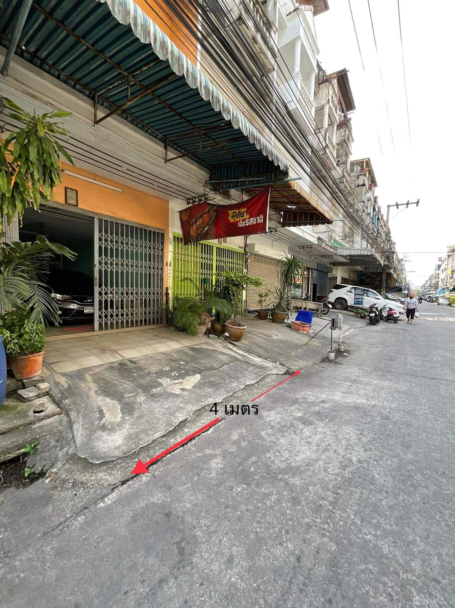 ขาย 2,800,000 บาท อาคารพาณิชย์ เพชรเกษม 106 หมู่บ้านศรีเพชร ซอย 30 