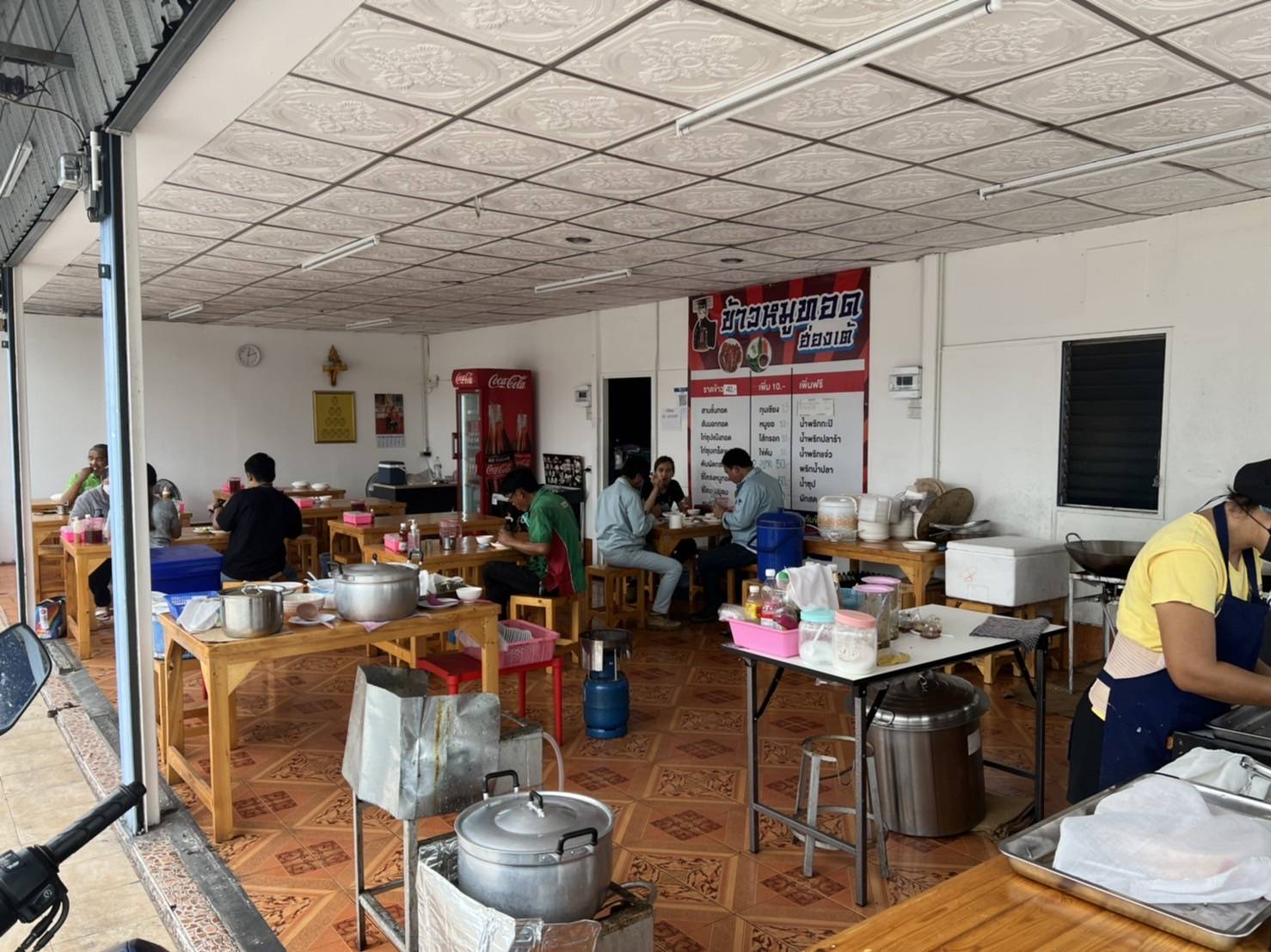 เซ้งกิจการ ร้านข้าวหมูทอดฮ่องเต้ ติดถนน บางบอน5