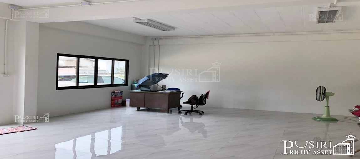 โกดังใหม่แกะกล่อง 468 ตร.ม.  ในซอยหมอศรี พร้อมออฟฟิศ 2 ชั้น เทรลเลอร์เข้าออกสะดวก สิ่งอำนวยความสะดวกครบ ใกล้ถนนเพชรเกษม 1.8 กม.