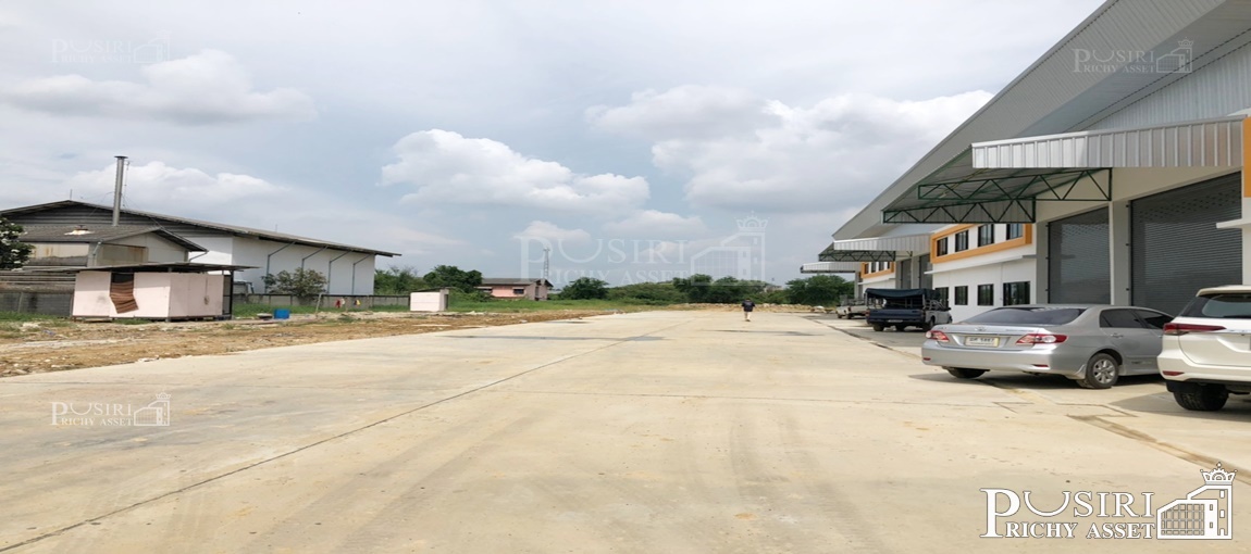 โกดังใหม่แกะกล่อง 468 ตร.ม.  ในซอยหมอศรี พร้อมออฟฟิศ 2 ชั้น เทรลเลอร์เข้าออกสะดวก สิ่งอำนวยความสะดวกครบ ใกล้ถนนเพชรเกษม 1.8 กม.