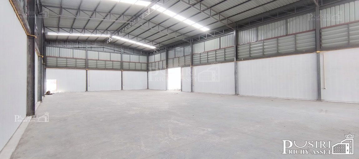 ขายโรงงาน โมเดิร์น ขนาด กระทัดรัด 227 ตารางวา ราคาพิเศษ เพียง 9.9 ล้าน พร้อมออฟฟิต 2 ชั้น พื้นที่ 554 ตร.ม. มี 2 หลัง ใกล้ ถ. เศรษฐกิจ 1 - KK4938S