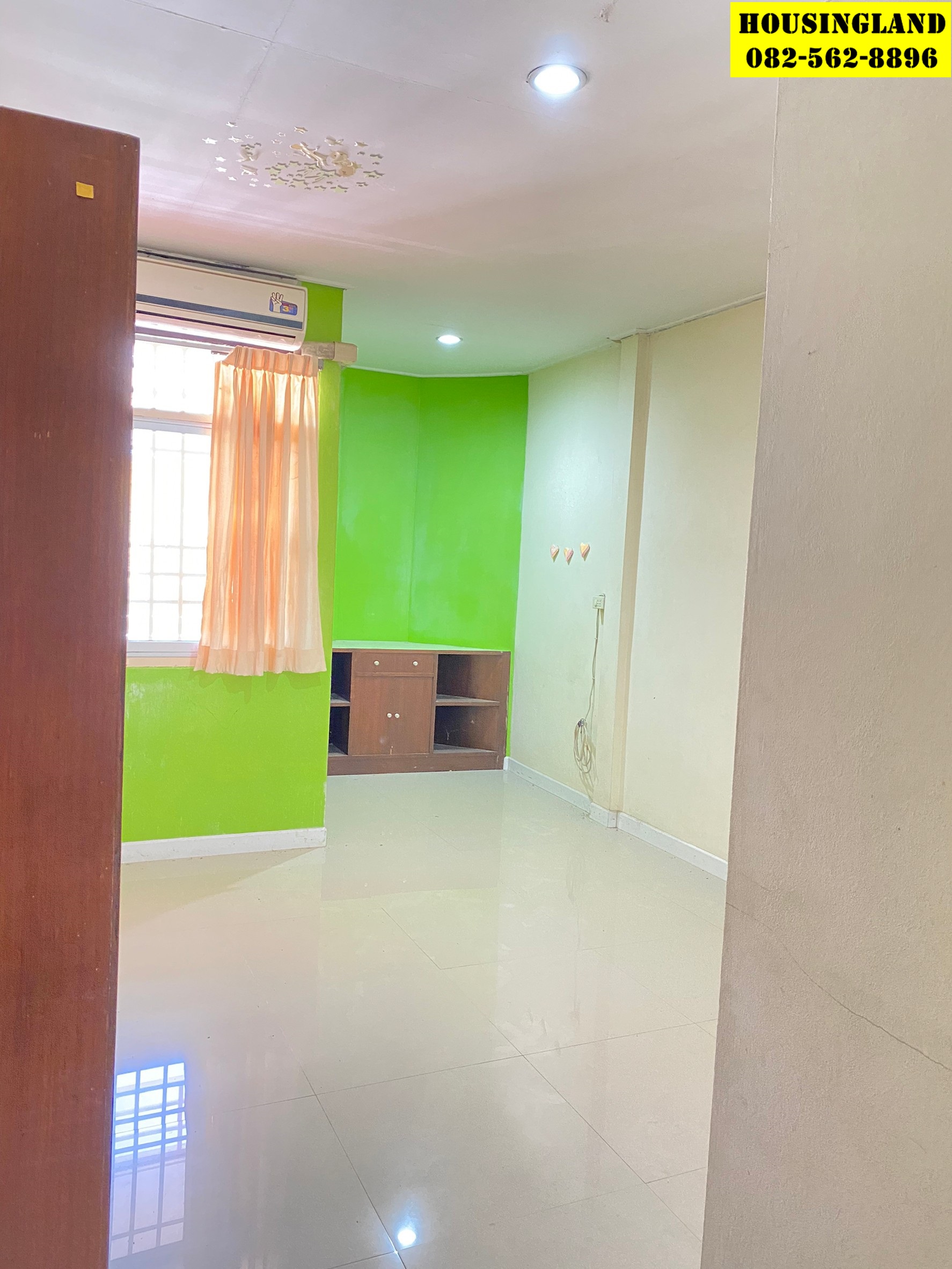 ขายด่วนบ้านทาวน์เฮาส์2ชั้น ในซอยประชาชื่น1 แขวงบางซื่อ เขตบางซื่อ  จังหวัดกรุงเทพมหานคร  