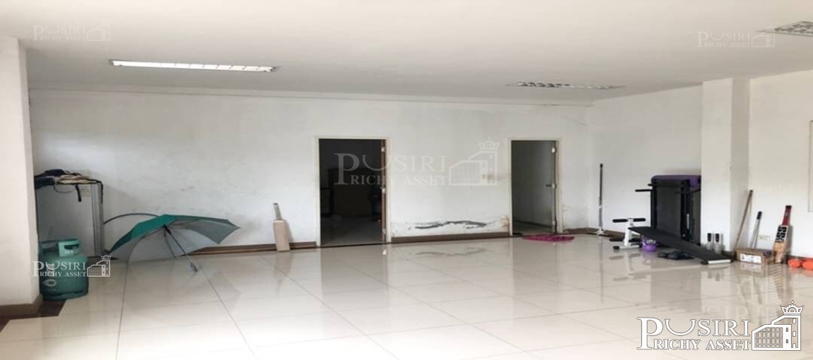 ที่ทำเลทอง 7 ไร่เศษ ติดพระราม 2 หน้ากว้าง 83 ม. พร้อมโกดัง 2,000 ตร.ม. เยื้องไทยวัสดุ-มหาชัย KK3582S