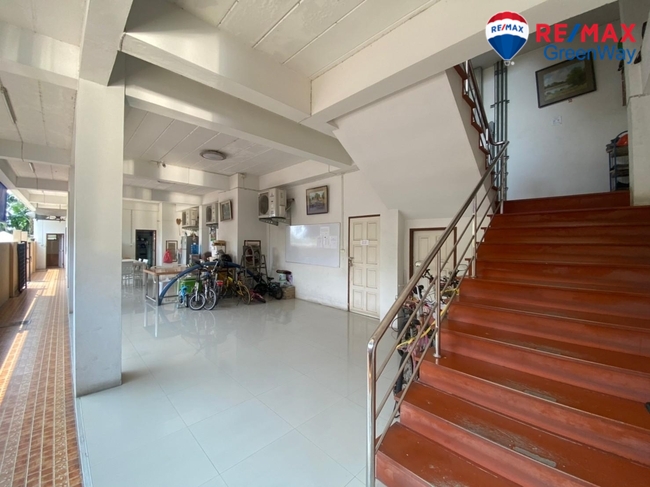 ขายอาคารพาณิชย์ 4 ชั้น พร้อมดาดฟ้าเก็บของ 6 คูหา รังสิต-นครนายก ซอย 46 รังสิต ลำลูกกา คลอง 2