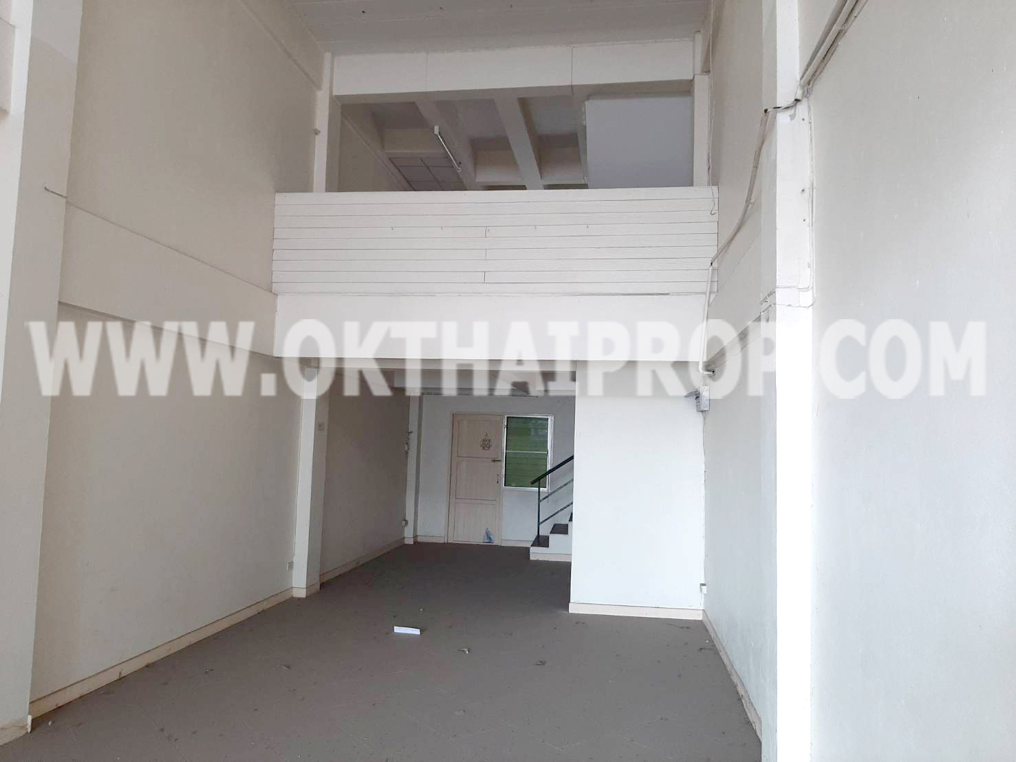 อาคารพาณิชย์ 3.5 ชั้น ซ.วัดลาดปลาดุก บางบัวทอง นนทบุรี