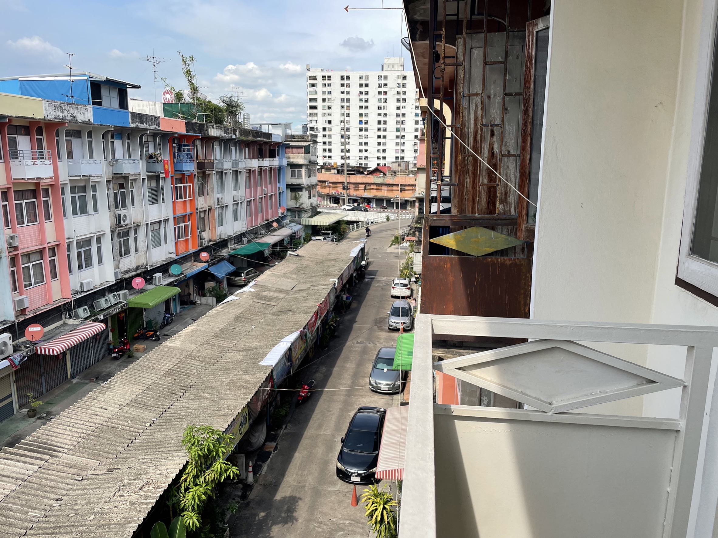 ขายอาคารพาณิชย์ใกล้ MRT เตาปูน รีโนเวทใหม่ทั้งหลัง   Building house For sell 5 Floor