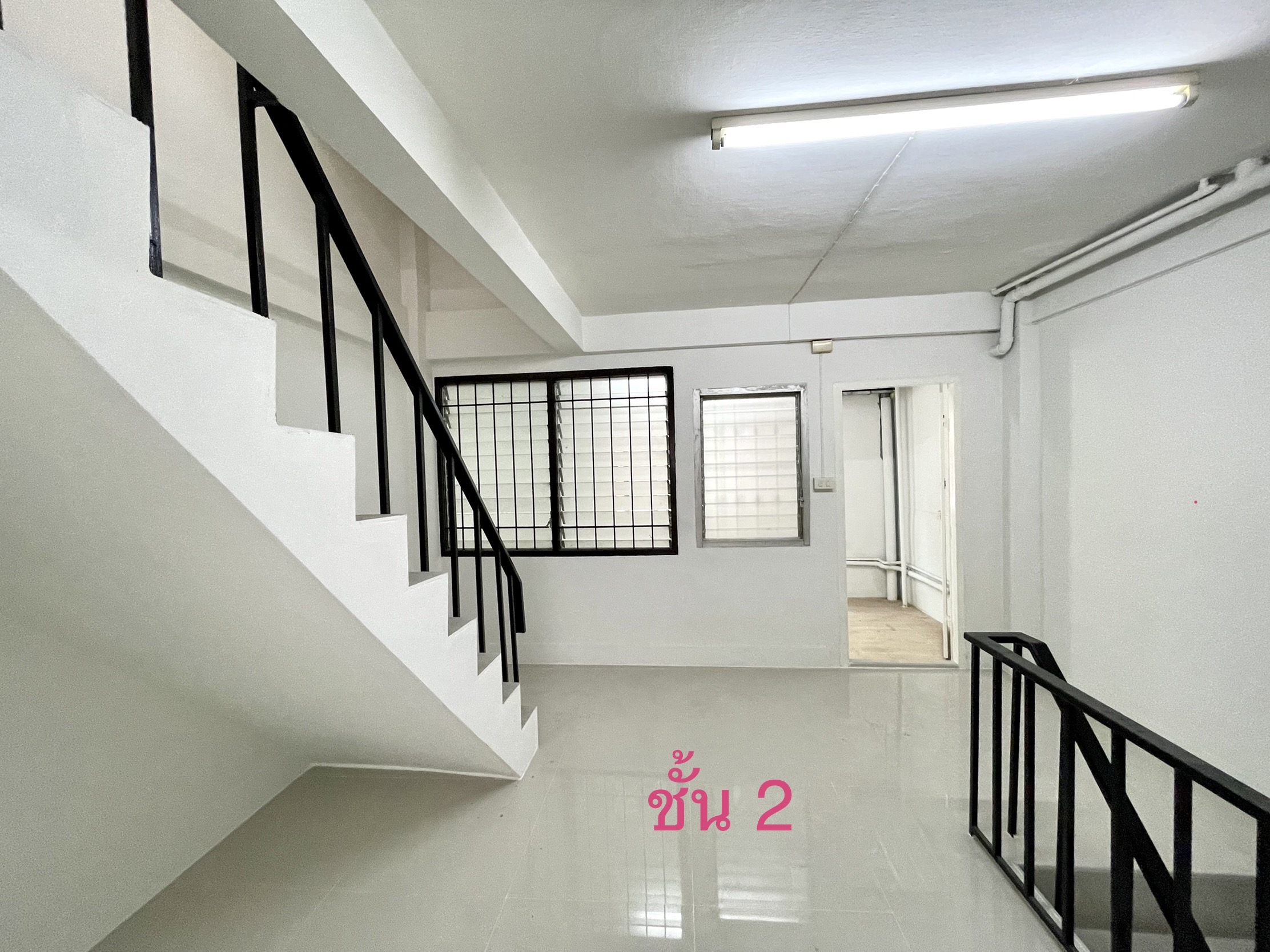 ขายอาคารพาณิชย์ใกล้ MRT เตาปูน รีโนเวทใหม่ทั้งหลัง   Building house For sell 5 Floor