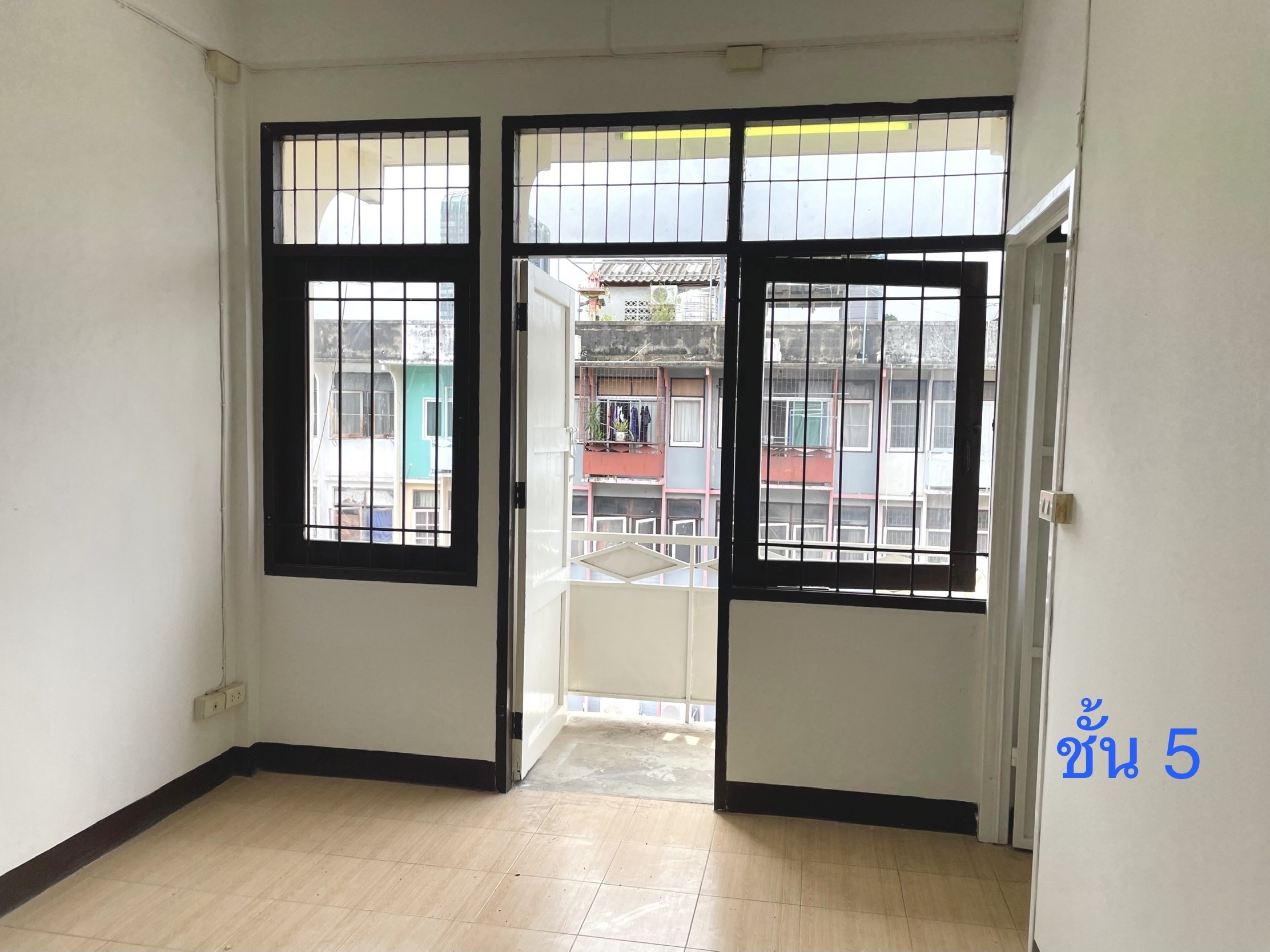 ขายอาคารพาณิชย์ใกล้ MRT เตาปูน รีโนเวทใหม่ทั้งหลัง   Building house For sell 5 Floor