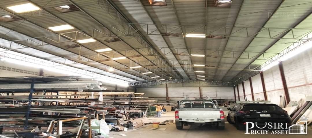 โกดังติดถนนใหญ่ในราคาถนนซอย พร้อมสำนักงาน และบ้านพักคนงาน 1 ไร่เศษ ลูกค้าสังเกตุคุณได้ง่ายๆ แถมกู้ผ่านสบายๆ  KK004588s