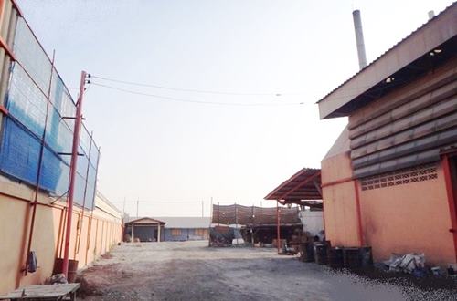 โรงหลอม 2ไร่ พร้อมใช้ มีใบ รง.4 บ้าน และพื้นที่เหลือใช้ให้ขยายได้ หมดกังวลเรื่องร้องเรียน เดินทางง่ายมากๆ ถ.เอกชัย - ขายโรงงานสมุทรสาคร