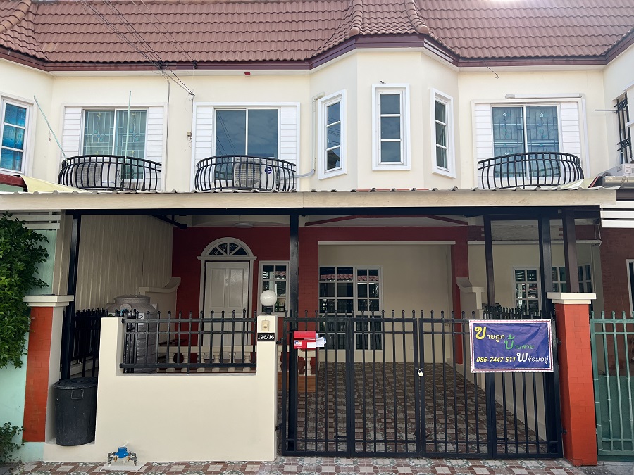 ขายทาวน์เฮาส์ นครทองเพรสซิเด้นท์ ตำหรุ-บางพลี ตกแต่งใหม่ๆ พร้อมอยู่