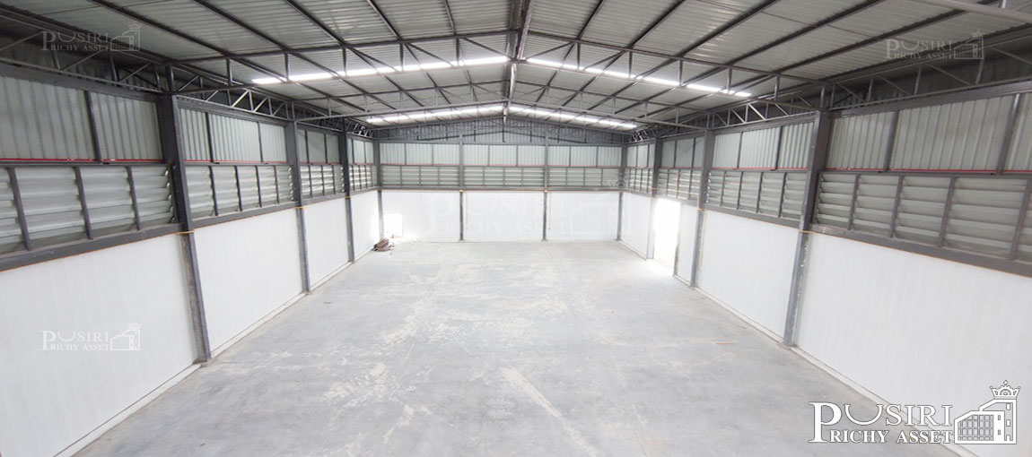 โรงงานโมเดิร์น ขนาดกระทัดรัด 227 วา ราคาพิเศษ เพียง 9.9 ล้าน พร้อมออฟฟิต 2 ชั้น พื้นที่ 554 ตร.ม. มี 2 หลัง ใกล้ ถ. เศรษฐกิจ 1 KK4938S