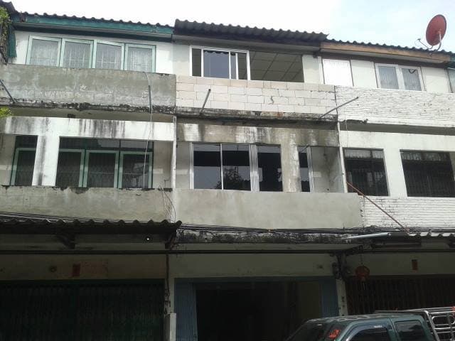  รับต่อเติมบ้านและงานอื่นๆ กันสาดหน้าบ้าน โรงจอดรถ ห้องน้ำ ห้องครัว เดินไฟ ตามเนื้อหาด้านล่าง งานเล็กงานน้อย-งานมาก ไปหมด5010