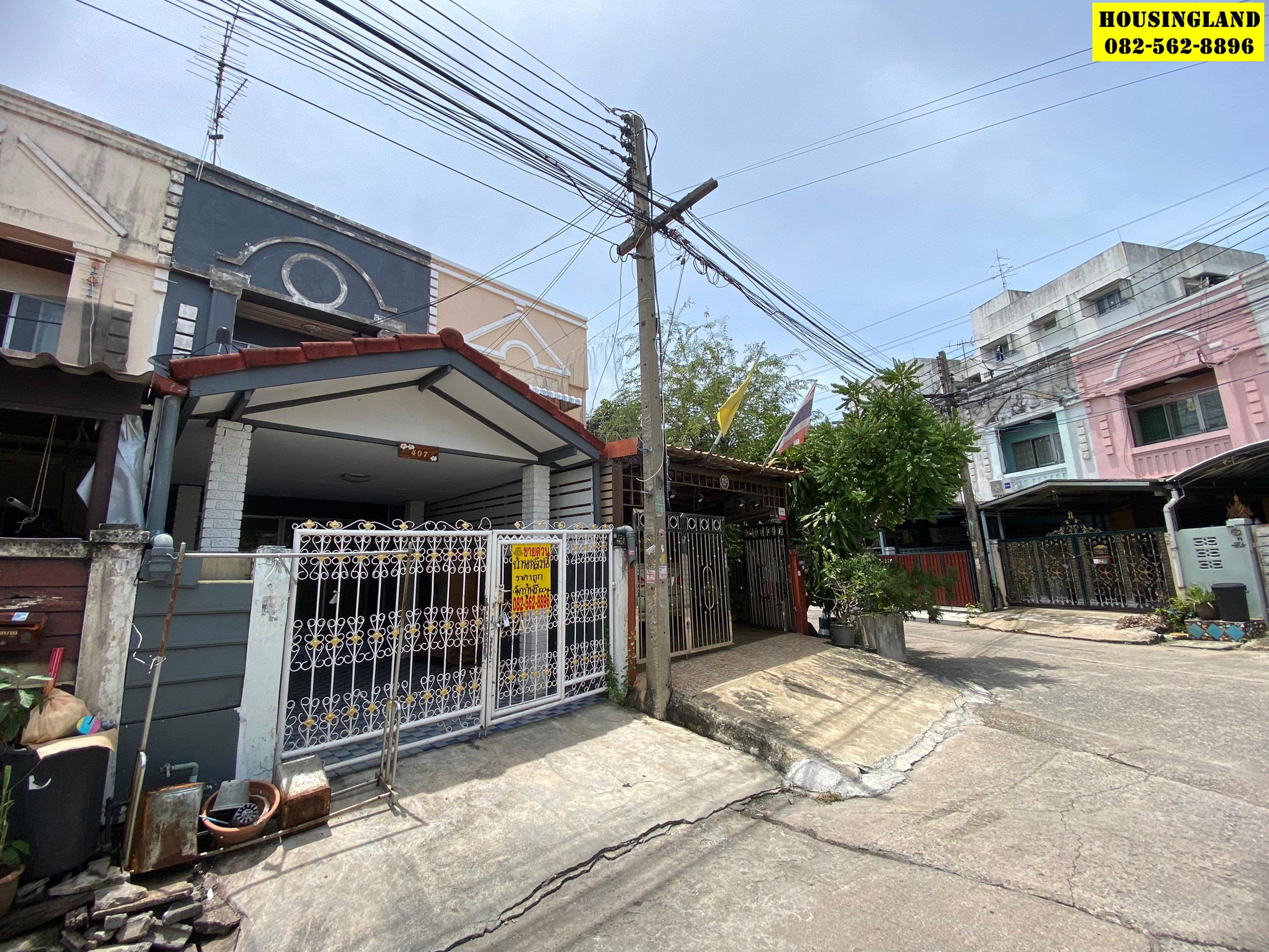 ขายด่วนทาวน์เฮ้าส์ 2ชั้น หมู่บ้านสินธร รังสิต  ตำบลบางพูน อำเภอเมืองปทุมธานี จังหวัดปทุมธานี  