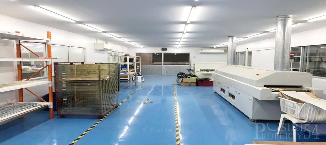 ให้เช่าโรงงานพื้นอีพ็อกซี่ 2,400 ตร.ม. ผังสีม่วง มีสำนักงาน ใกล้ถนน 4 เลนส์ ถ.บางปลา / เศรษฐกิจ KK2327R