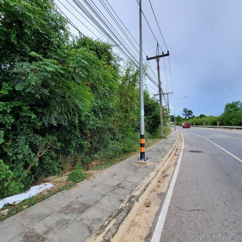 ขายที่ดินติดกันหลายแปลง ซื้อทั้งหมดหรือแบ่งซื้อบางส่วนได้แล้วแต่ตกลงกัน ทำเลดี สัตหีบ ชลบุรี