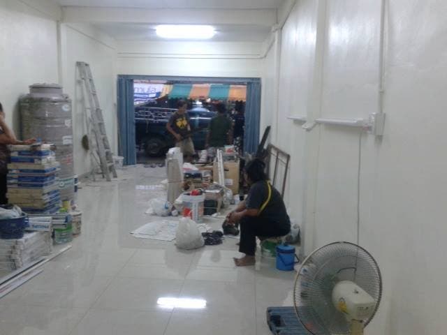 รับต่อเติมบ้านและงานอื่นๆ กันสาดหน้าบ้าน โรงจอดรถ ห้องน้ำ ห้องครัว เดินไฟ ตามเนื้อหาด้านล่าง งานเล็กงานน้อย-งานมาก ไปหมด559..6