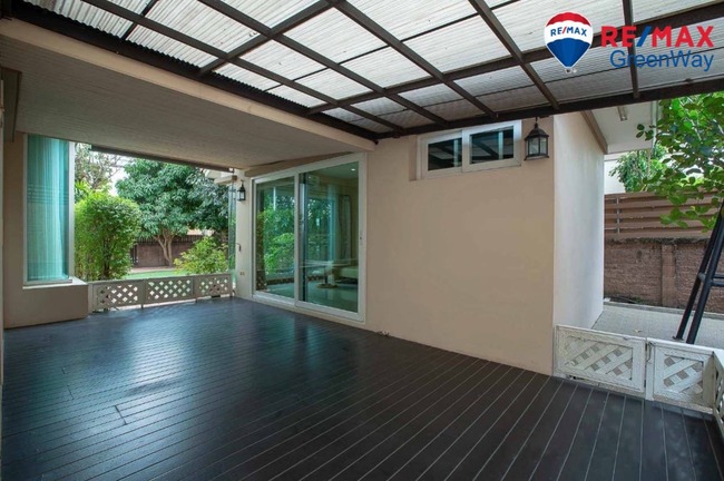ขายบ้านเดี่ยวโครงการ วรารมย์ พรีเมี่ยม วัชรพล-จตุโชติ ใกล้ทางด่วน