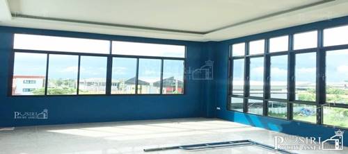 ขาย โรงงานสวยสไตล์โมเดิร์น 1 ไร่ เงียบสงบ อยู่หลังสุดท้าย บรรยากาศดี ด้านข้างติดคลองพร้อมเขื่อนและรั้วคอนกรีต เดินทางสะดวกใกล้ทั้ง ถ.เศรษฐกิจ และ สายใยรัก - KK3241S