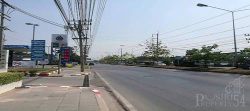 ที่สวยปลูกบ้าน/โกดังขนาดเล็ก 186.6 วา สะดวกติดถนน 3 ด้าน ในซอยค่ายกำแพงเพชร ใกล้เศรษฐกิจ