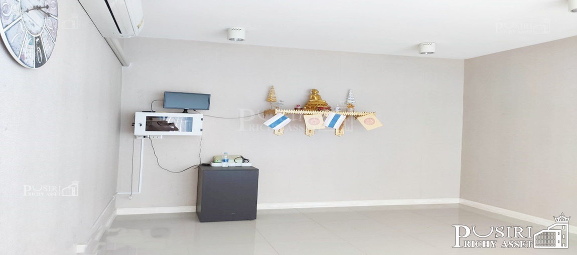 โรงงานสภาพใหม่ 480 ตร.ม. บนเนื้อที่ 224 วา พร้อมออฟฟิศ + ใบอนุญาตรง.4 สาธารณูปโภคครบ ในโครงการอริยแลนด์แฟคตอรี่ บางเลน KK3591S